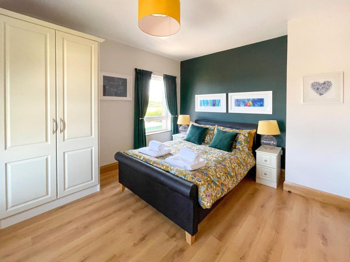Mount Edwards Hill Guest Accommodation Cushendall Exteriör bild
