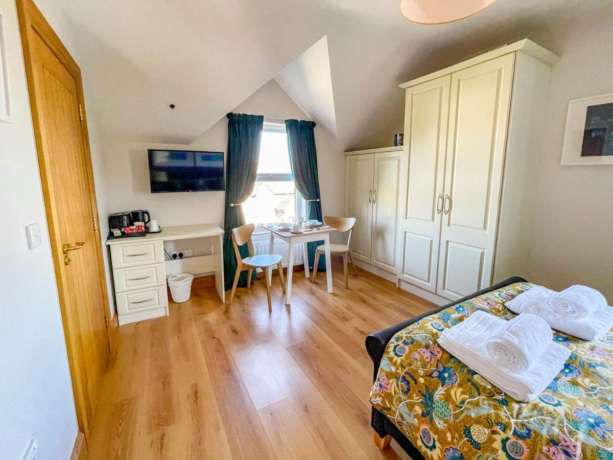 Mount Edwards Hill Guest Accommodation Cushendall Exteriör bild