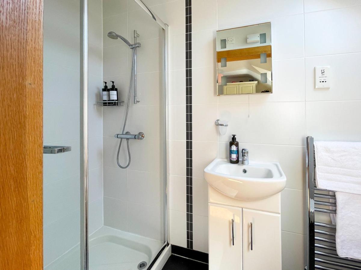 Mount Edwards Hill Guest Accommodation Cushendall Exteriör bild