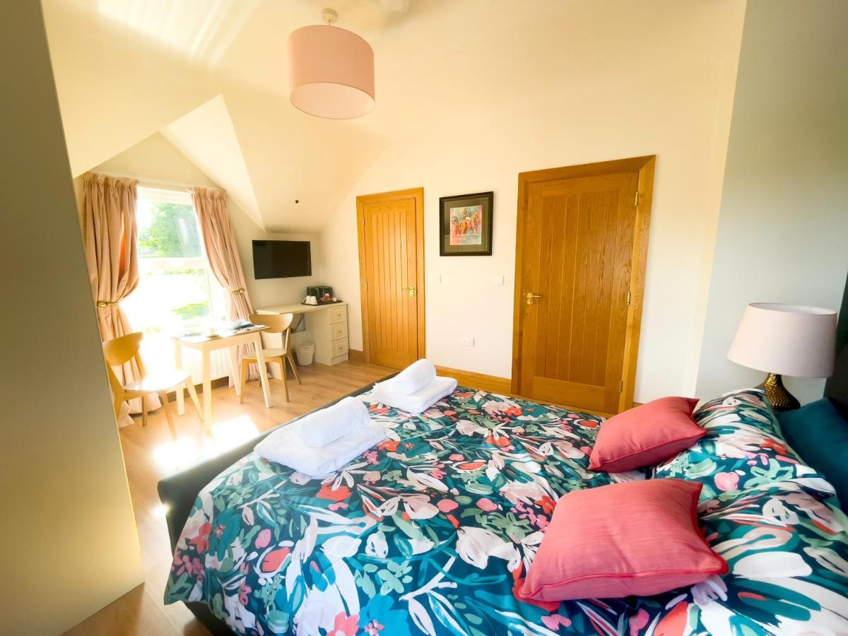 Mount Edwards Hill Guest Accommodation Cushendall Exteriör bild